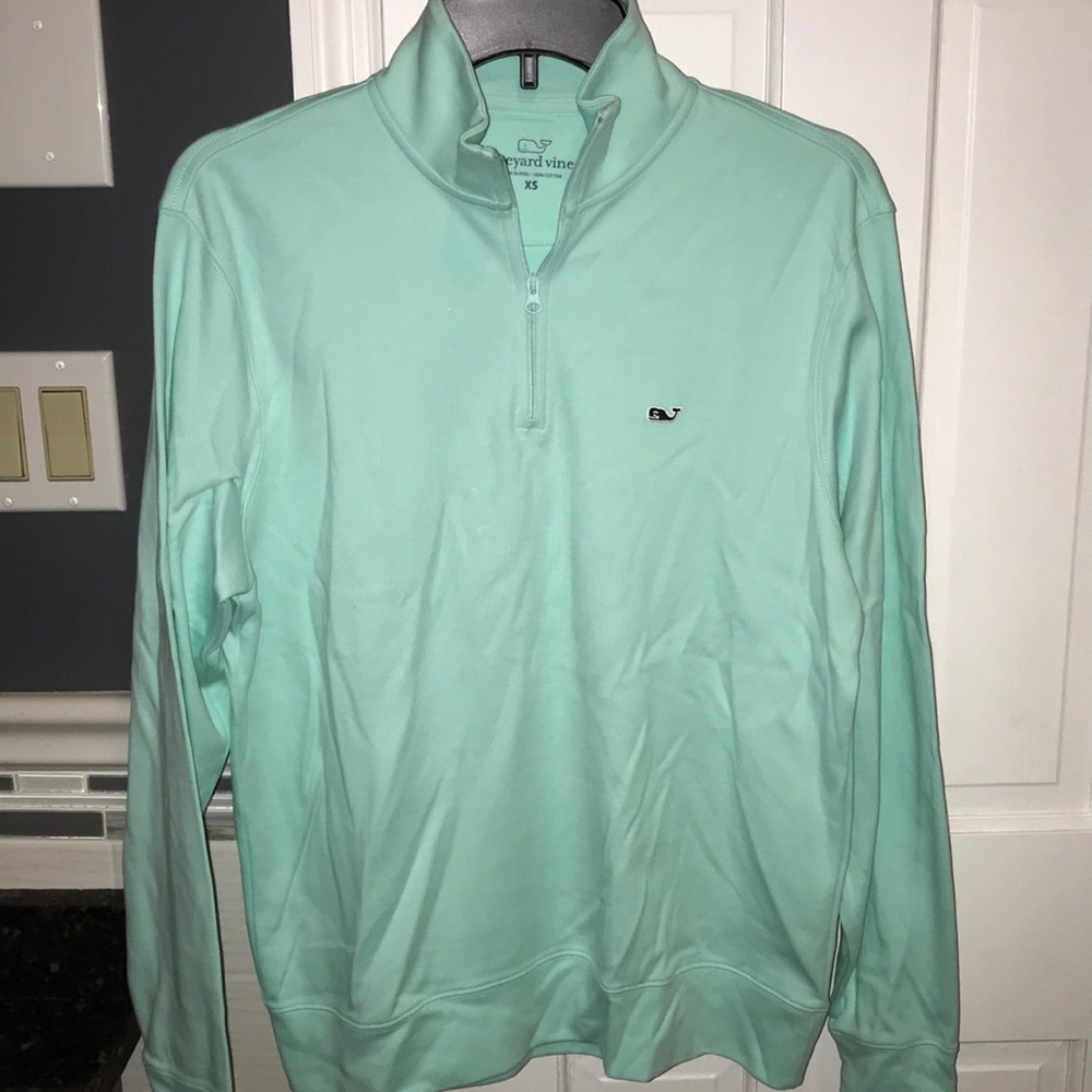 Vineyard Vines sweater